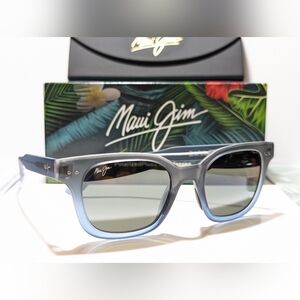 New Maui Jim Shore Break Translucent Blue Grey Polarized Grey Sunglasses 822-06